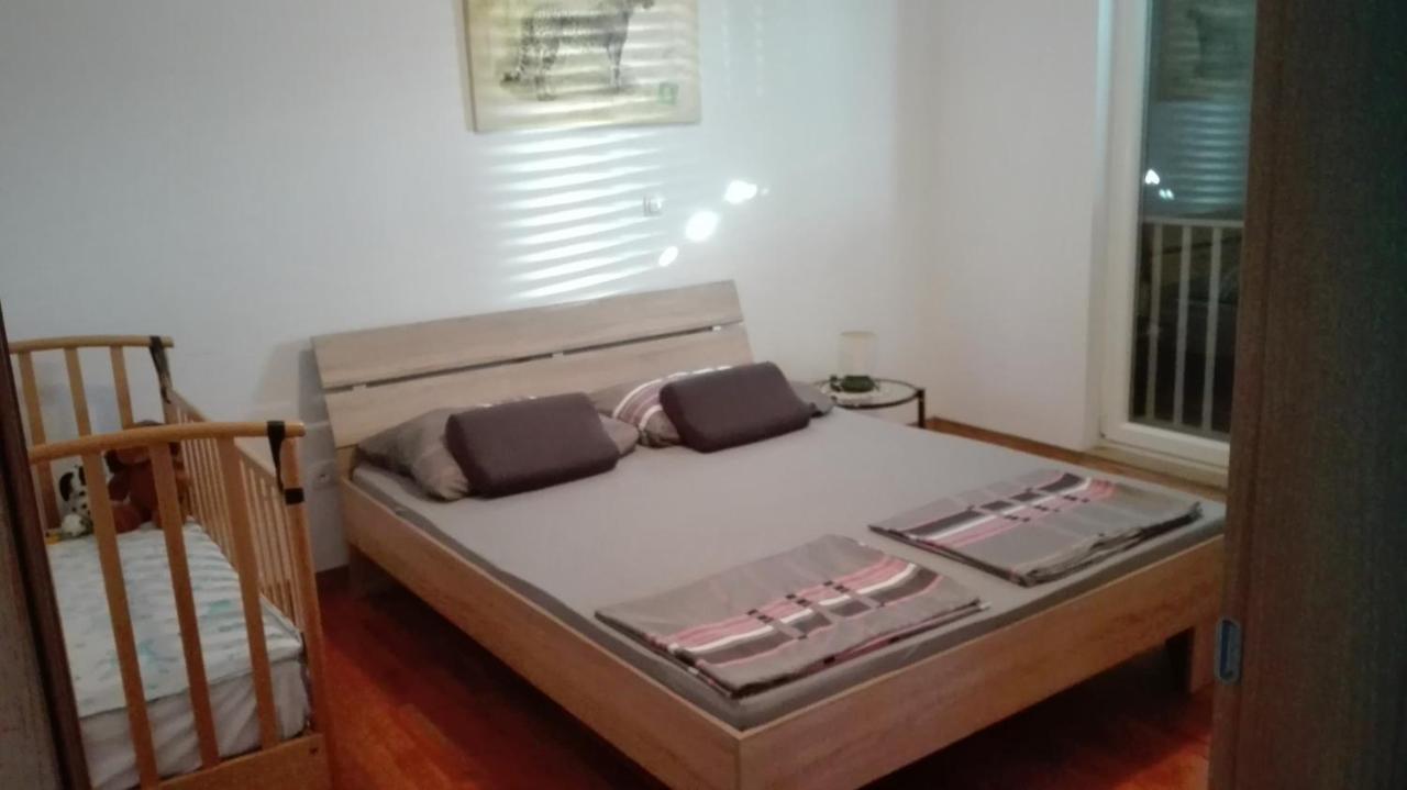 Gabriela Apartment Nin Bagian luar foto